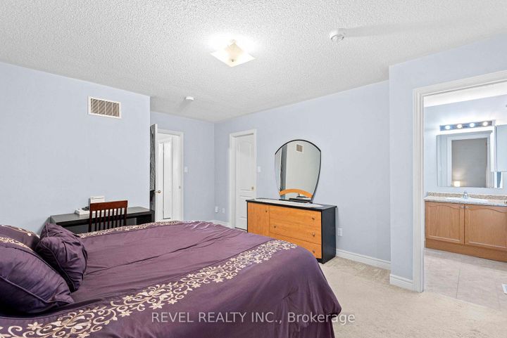 Photo 24 at 1516 Shepway Mews, Duffin Heights, Pickering