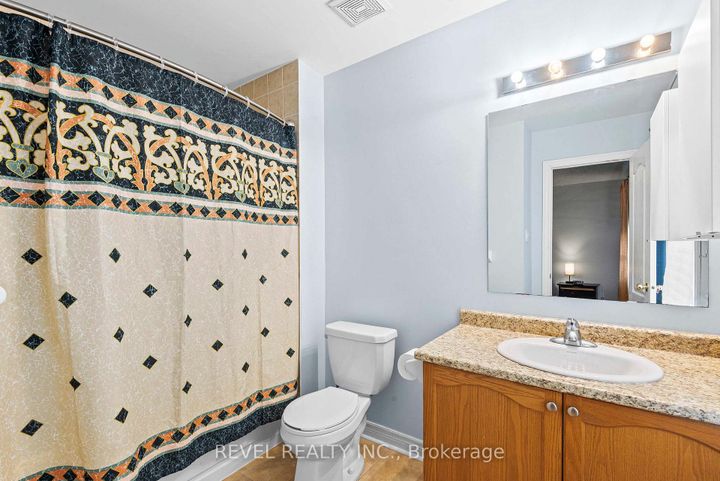 Photo 25 at 1516 Shepway Mews, Duffin Heights, Pickering