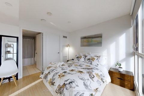 Photo 10 at 3206 - 85 Queens Wharf Road, Waterfront Communities C1, Toronto