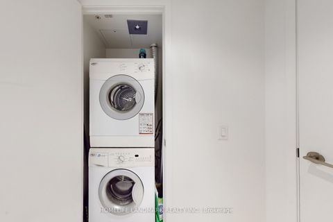 Photo 22 at 3206 - 85 Queens Wharf Road, Waterfront Communities C1, Toronto