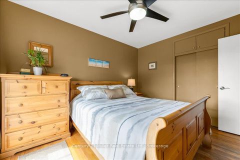 Photo 16 at 1504 Bridge Road, WO West, Oakville