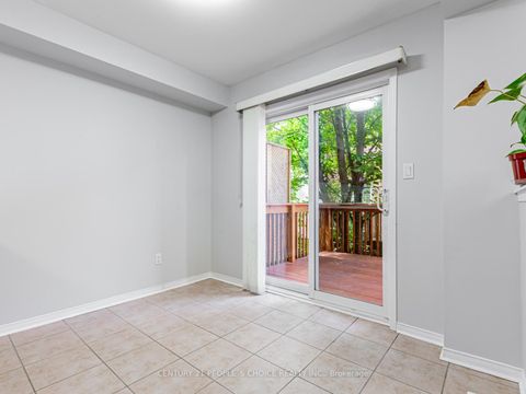 Photo 14 at 5 - 27 West Dean Park Drive, West Deane, Toronto