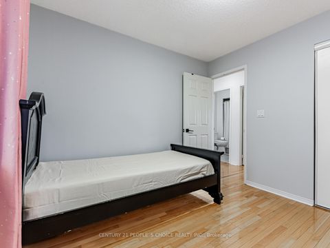 Photo 20 at 5 - 27 West Dean Park Drive, West Deane, Toronto