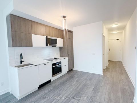 Photo 1 at 709 - 8888 Yonge Street, South Richvale, Richmond Hill