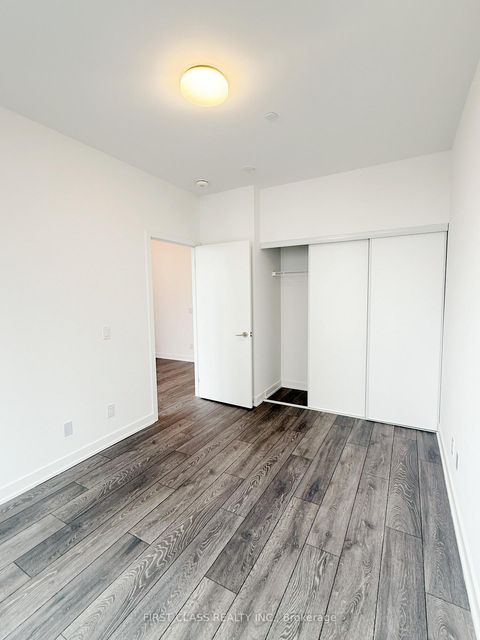 Photo 6 at 709 - 8888 Yonge Street, South Richvale, Richmond Hill Photo 6 at 709 - 8888 Yonge Street, South Richvale, Richmond Hill