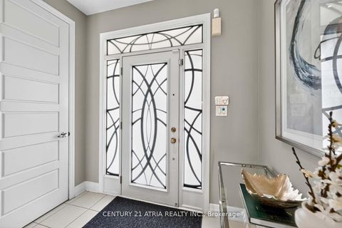 Photo 2 at 43 Novan Crescent, Rural Aurora, Aurora