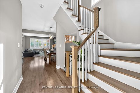 Photo 3 at 43 Novan Crescent, Rural Aurora, Aurora