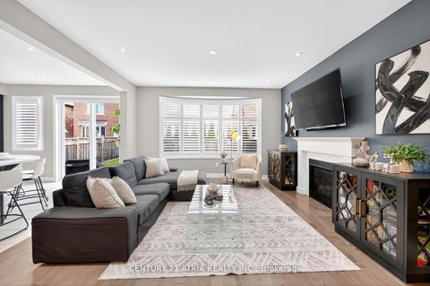 Photo 7 at 43 Novan Crescent, Rural Aurora, Aurora