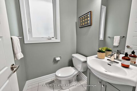 Photo 20 at 43 Novan Crescent, Rural Aurora, Aurora