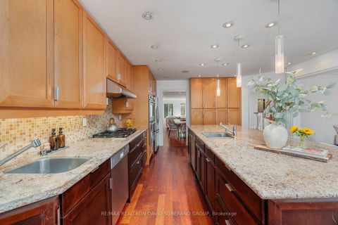 Photo 10 at 10 Tillingham Keep, Clanton Park, Toronto