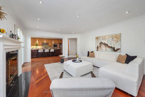 Photo 14 at 10 Tillingham Keep, Clanton Park, Toronto