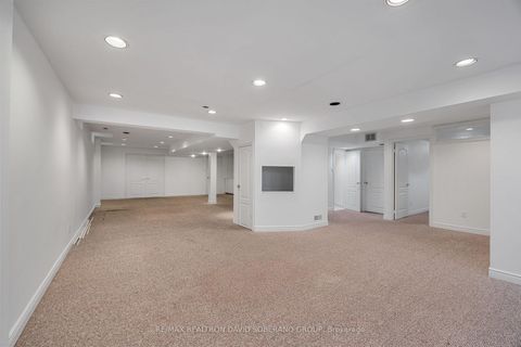 Photo 40 at 10 Tillingham Keep, Clanton Park, Toronto