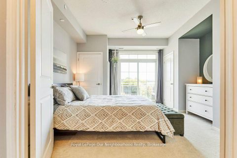 Photo 4 at 422 - 80 Aspen Springs Drive, Bowmanville, Clarington