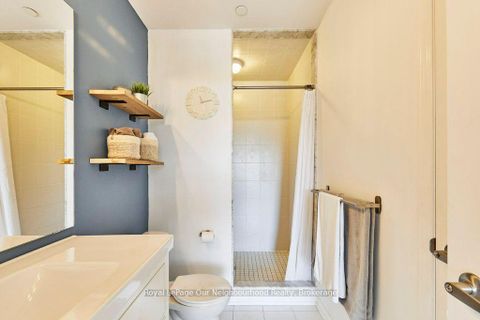 Photo 9 at 422 - 80 Aspen Springs Drive, Bowmanville, Clarington