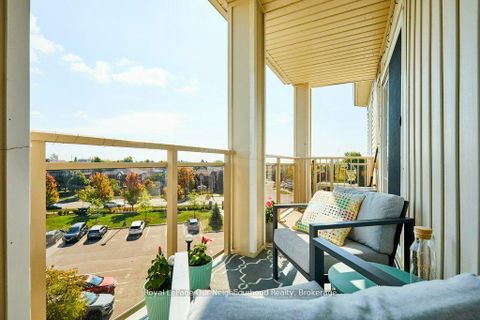 Photo 21 at 422 - 80 Aspen Springs Drive, Bowmanville, Clarington