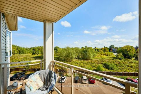 Photo 25 at 422 - 80 Aspen Springs Drive, Bowmanville, Clarington