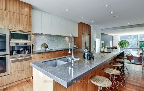 Photo 14 at 63 Douglas Crescent, Leaside, Toronto