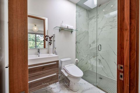 Photo 31 at 63 Douglas Crescent, Leaside, Toronto