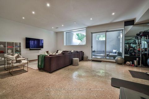 Photo 32 at 63 Douglas Crescent, Leaside, Toronto