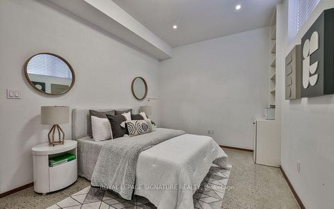 Photo 35 at 63 Douglas Crescent, Leaside, Toronto