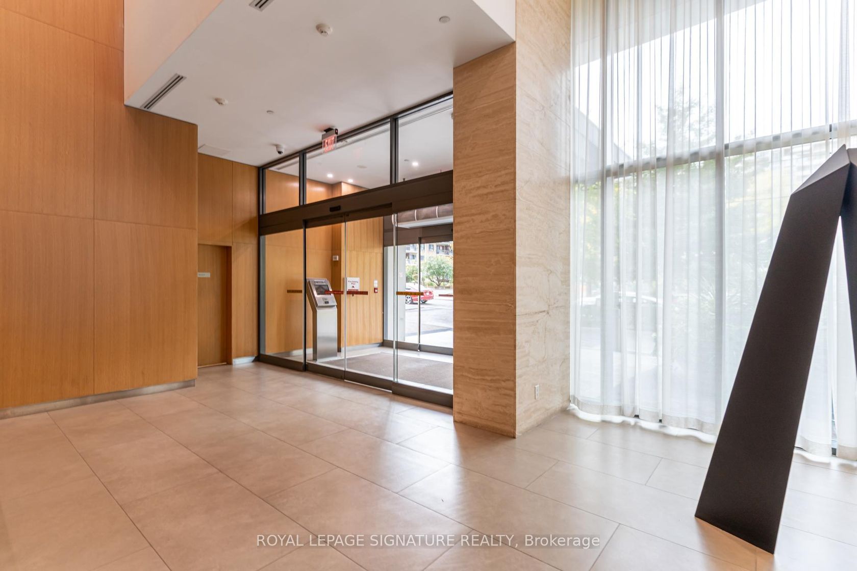 Photo 3 at 1303 - 25 Broadway Avenue, Mount Pleasant West, Toronto Photo 3 at 1303 - 25 Broadway Avenue, Mount Pleasant West, Toronto