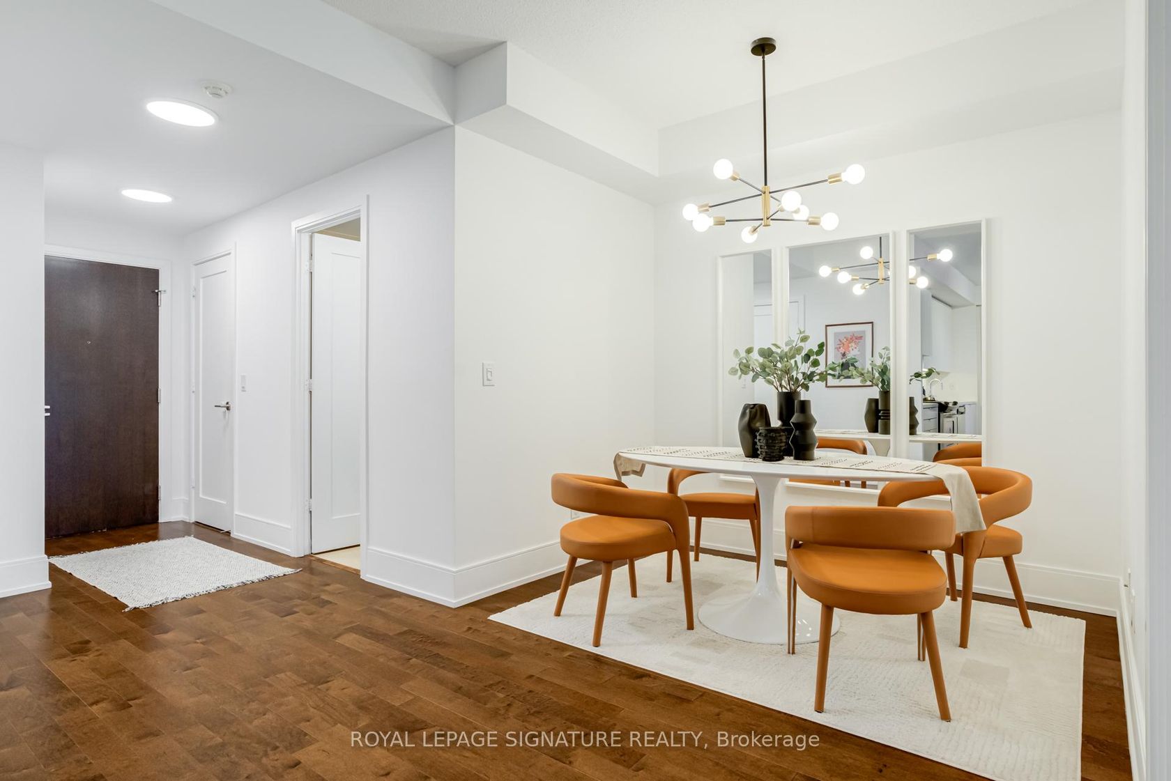 Photo 9 at 1303 - 25 Broadway Avenue, Mount Pleasant West, Toronto Photo 9 at 1303 - 25 Broadway Avenue, Mount Pleasant West, Toronto