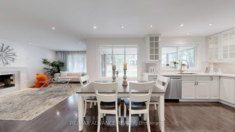 Photo 9 at 9 Carluke Crescent, Windfields, Toronto
