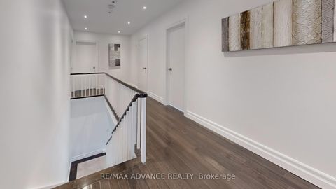 Photo 15 at 9 Carluke Crescent, Windfields, Toronto