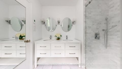 Photo 19 at 9 Carluke Crescent, Windfields, Toronto