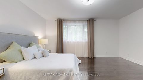 Photo 22 at 9 Carluke Crescent, Windfields, Toronto