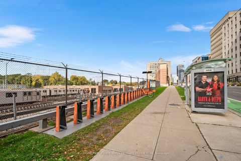 Photo 35 at 302 - 18 Merton Street, Mount Pleasant West, Toronto