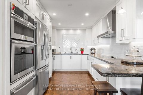 Photo 6 at E5 - 296 Mill Road, Markland Wood, Toronto
