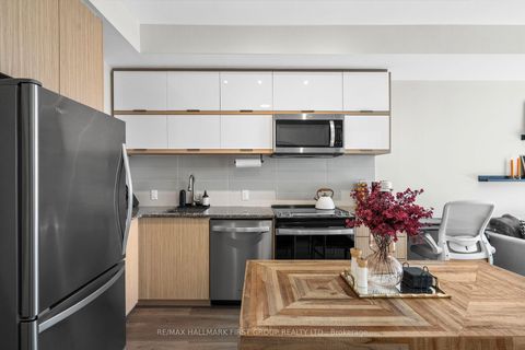 Photo 3 at 1610 - 10 Deerlick Court, Donalda, Toronto