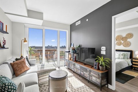 Photo 5 at 1610 - 10 Deerlick Court, Donalda, Toronto