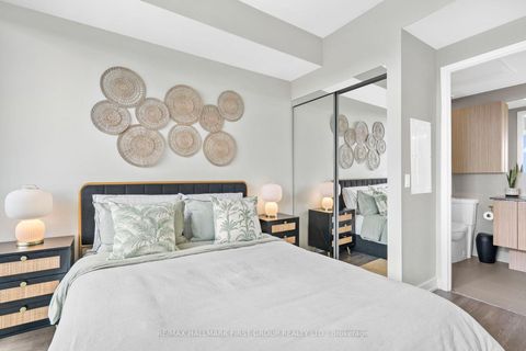 Photo 10 at 1610 - 10 Deerlick Court, Donalda, Toronto