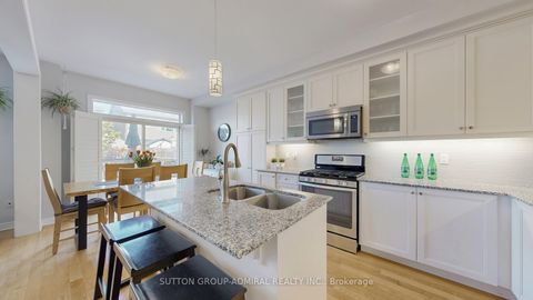Photo 12 at 6 Andreeta Drive, Kleinburg, Vaughan