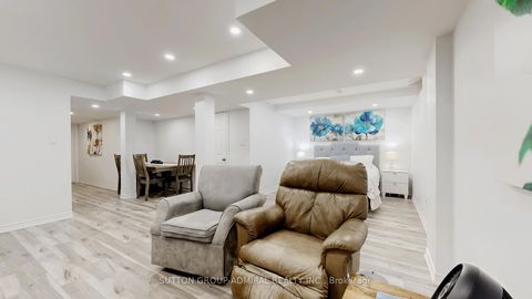 Photo 27 at 6 Andreeta Drive, Kleinburg, Vaughan
