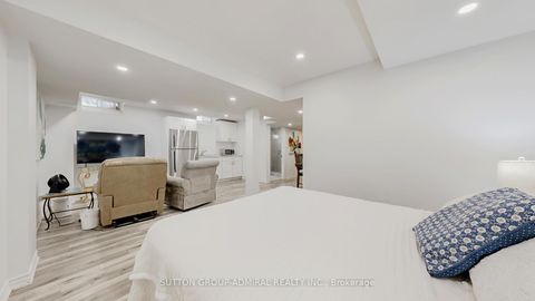 Photo 28 at 6 Andreeta Drive, Kleinburg, Vaughan