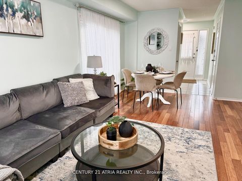 Photo 7 at 12 Lyfytt Crescent, West Bayfield, Barrie