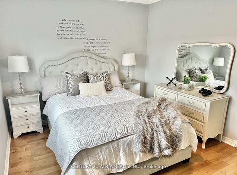 Photo 14 at 12 Lyfytt Crescent, West Bayfield, Barrie