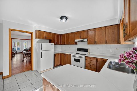 Photo 10 at 291 Andy Crescent, Elder Mills, Vaughan