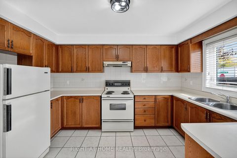 Photo 11 at 291 Andy Crescent, Elder Mills, Vaughan