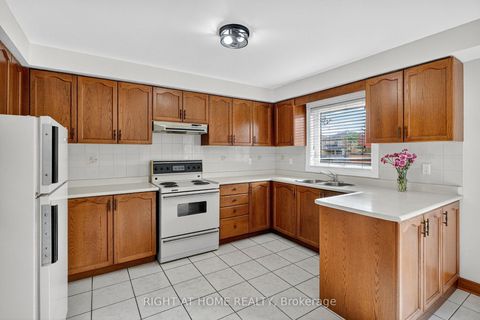 Photo 12 at 291 Andy Crescent, Elder Mills, Vaughan