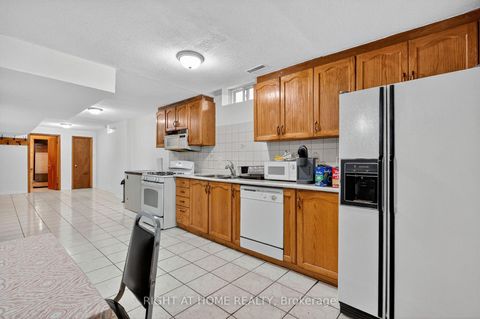 Photo 34 at 291 Andy Crescent, Elder Mills, Vaughan