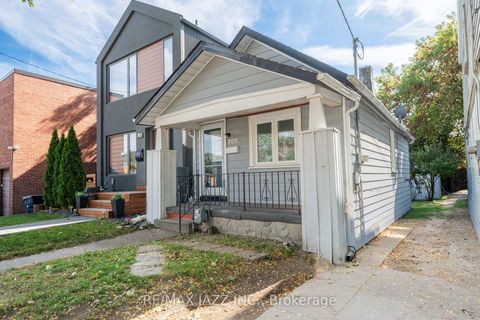 Photo 3 at 705 Mortimer Avenue, East York, Toronto