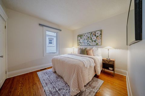 Photo 8 at 705 Mortimer Avenue, East York, Toronto