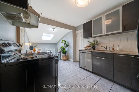 Photo 10 at 705 Mortimer Avenue, East York, Toronto