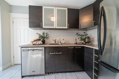 Photo 11 at 705 Mortimer Avenue, East York, Toronto