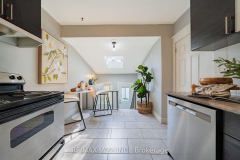 Photo 13 at 705 Mortimer Avenue, East York, Toronto