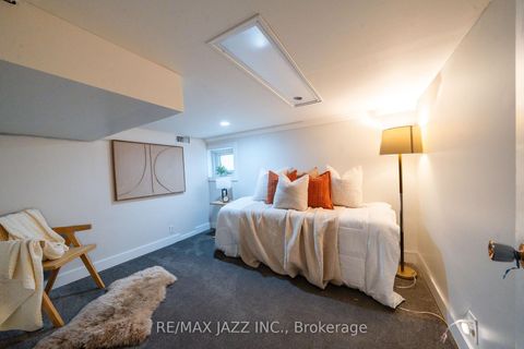 Photo 21 at 705 Mortimer Avenue, East York, Toronto